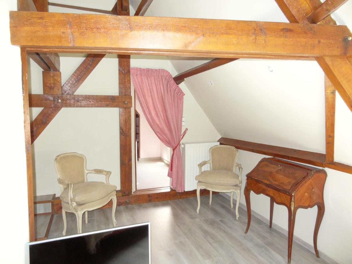 Le Chateau Des Eglantines Montignies-le-Tilleul 外观 照片